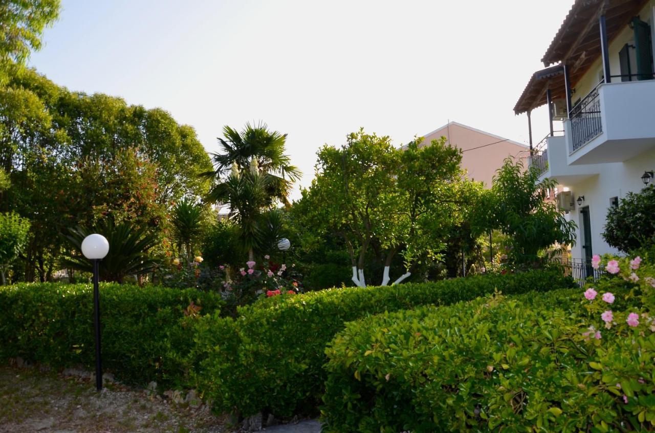 Kostas' Garden Leilighet Róda Eksteriør bilde